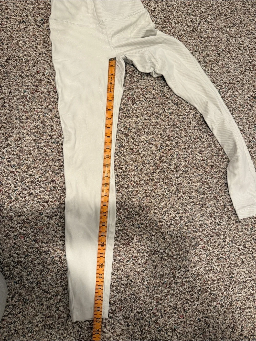 Lululemon off white/White Ribbed Leggings size 4
